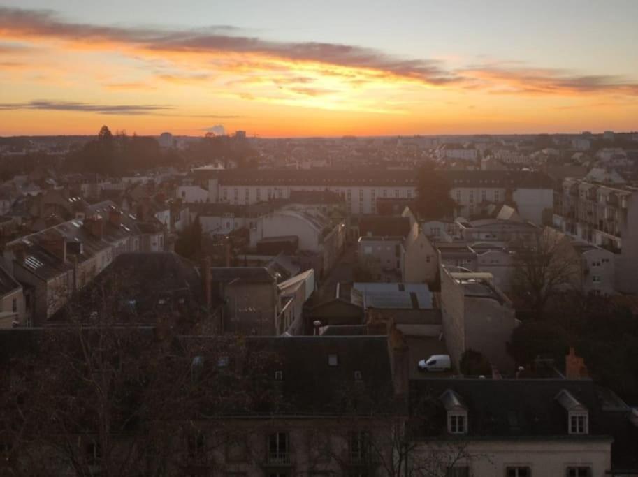 Superbe Appartement Lumineux Avec Vue Imprenable Tours Exterior photo