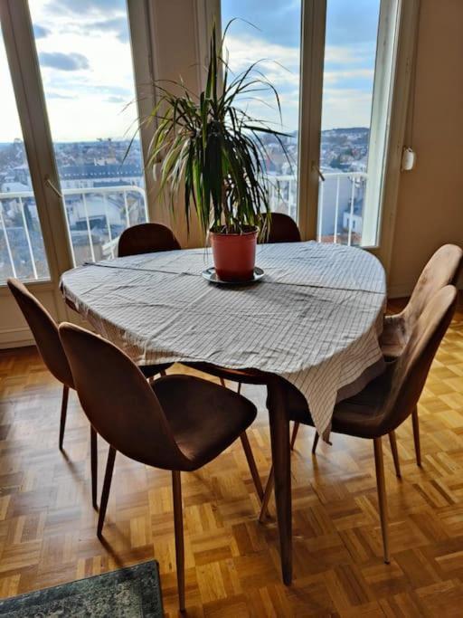 Superbe Appartement Lumineux Avec Vue Imprenable Tours Exterior photo